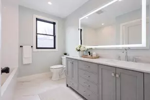 68 Rowe St, Boston, MA 02131 - Photo 7