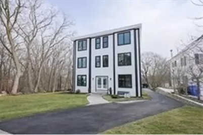 68 Rowe St #U:3, Boston, MA 02131 - Photo 15