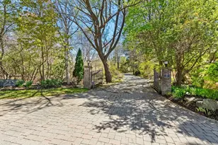 16 Solomon Pierce Rd, Lexington, MA 02420 - Photo 5
