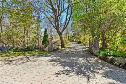 16 Solomon Pierce Rd, Lexington, MA 02420 - Photo 5