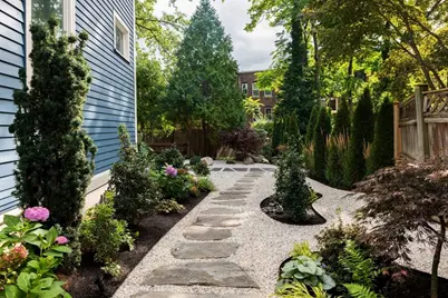 7 Stetson Street, Brookline, MA 02446 - Photo 3