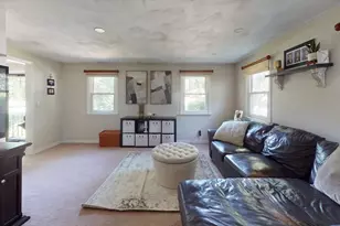 37 Centre St, Natick, MA 01760 - Photo 5