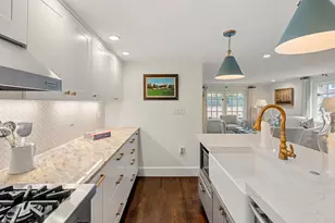 21 Branch St, Boston, MA 02108 - Photo 7