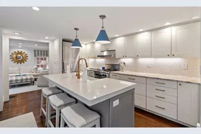 21 Branch Street, Boston, MA 02108 - Photo 3