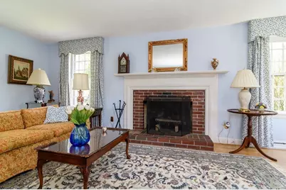 7 Woodleigh Rd, Natick, MA 01760 - Photo 9