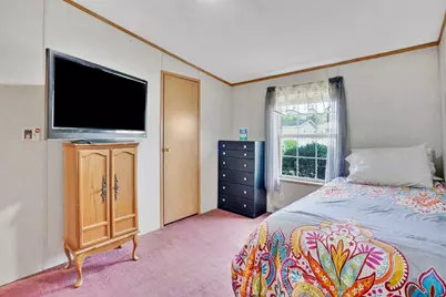 27 Somerset Rd, Chicopee, MA 01020 - Photo 15