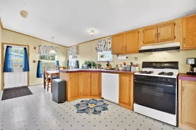 27 Somerset Rd, Chicopee, MA 01020 - Photo 21