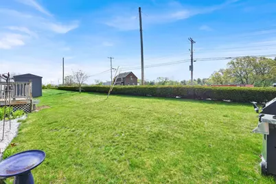 27 Somerset Rd, Chicopee, MA 01020 - Photo 5