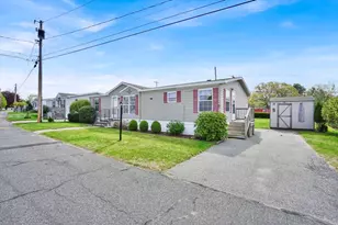 27 Somerset Rd, Chicopee, MA 01020 - Photo 3