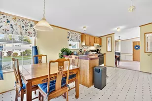 27 Somerset Rd, Chicopee, MA 01020 - Photo 19