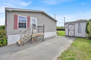 27 Somerset Rd, Chicopee, MA 01020 - Photo 11