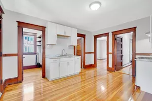 157 Sunnymeade Ave, Chicopee, MA 01020 - Photo 9