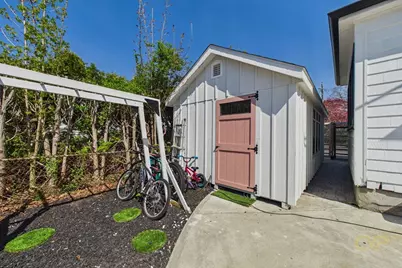 62 Maryland St, New Bedford, MA 02745 - Photo 33