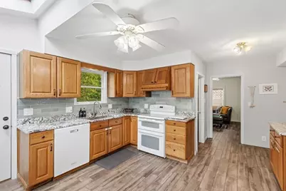 29 Woodlawn St, Lynn, MA 01904 - Photo 3