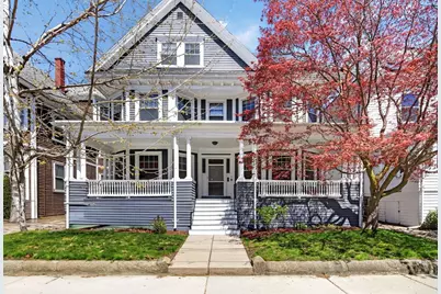6 Hampshire St, Everett, MA 02149 - Photo 3