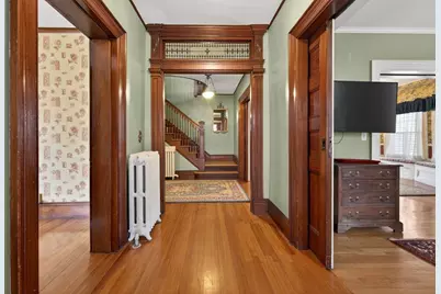 6 Hampshire St, Everett, MA 02149 - Photo 7