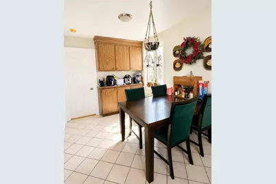 18 Pierce St, Malden, MA 02148 - Photo 11
