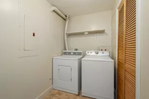 83 Victoria Heights Rd, Boston, MA 02136 - Photo 21