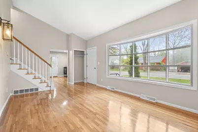 575 East St, Brockton, MA 02302 - Photo 5