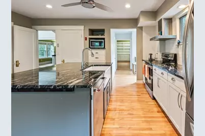8 Montvale, Worcester, MA 01609 - Photo 11