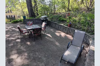 8 Montvale, Worcester, MA 01609 - Photo 15