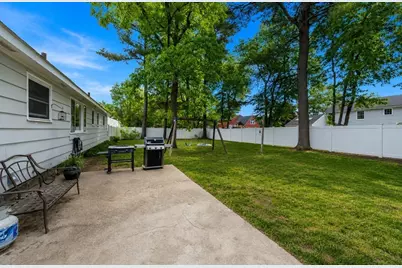 251 High St Ext, Lancaster, MA 01523 - Photo 3