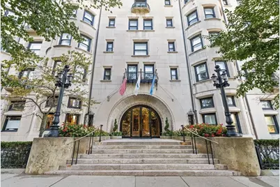 416 Commonwealth #411, Boston, MA 02116 - Photo 9
