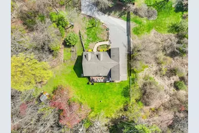 33 Park Ter, Dracut, MA 01826 - Photo 7