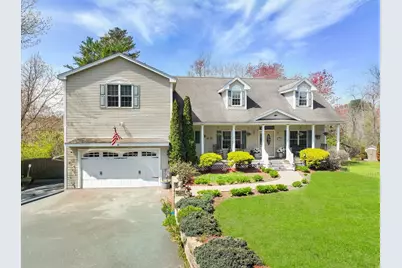 33 Park Ter, Dracut, MA 01826 - Photo 3