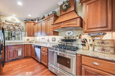 33 Park Ter, Dracut, MA 01826 - Photo 15