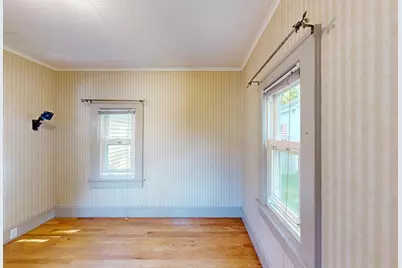 315 Hillside Ave, Holyoke, MA 01040 - Photo 35