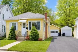 315 Hillside Ave, Holyoke, MA 01040 - Photo 3