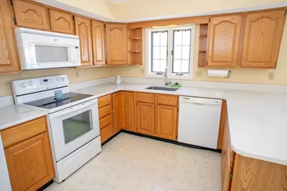 61 Century Way #61, Gardner, MA 01440 - Photo 11