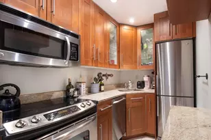 54 Myrtle St, Boston, MA 02114 - Photo 5