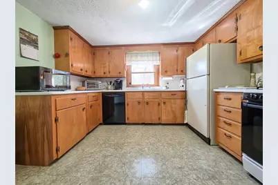 7 Linnell Ln, Yarmouth, MA 02675 - Photo 13
