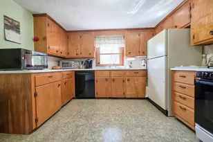 7 Linnell Ln, Yarmouth, MA 02675 - Photo 13