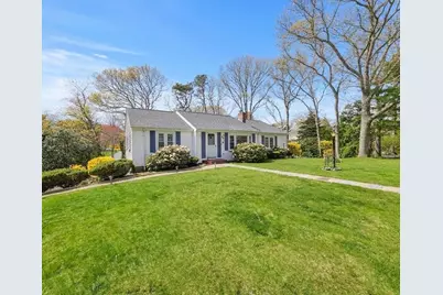 7 Linnell Ln, Yarmouth, MA 02675 - Photo 3
