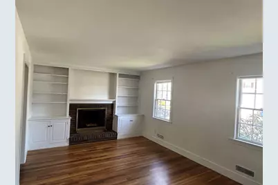 40 Elm St, Milton, MA 02186 - Photo 9