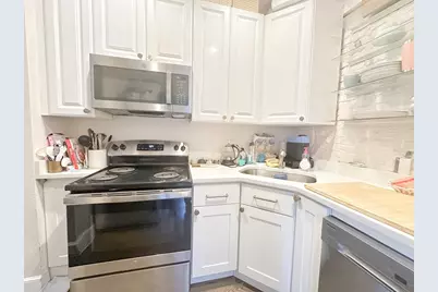 57 Myrtle St #3, Boston, MA 02114 - Photo 5