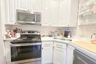 57 Myrtle St, Boston, MA 02114 - Photo 5