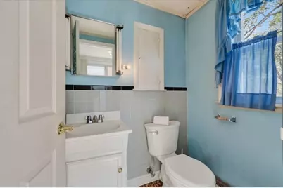 19 Lochmere Ave, Weymouth, MA 02191 - Photo 15