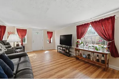 366 Mount Wayte Ave, Framingham, MA 01702 - Photo 15