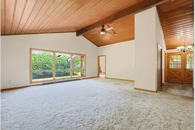 21 Daggett Road, Attleboro, MA 02703 - Photo 3