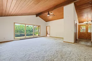 21 Daggett Rd, Attleboro, MA 02703 - Photo 3