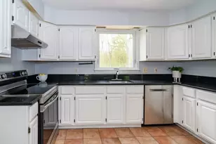 20 Eastleigh Ln, Natick, MA 01760 - Photo 11