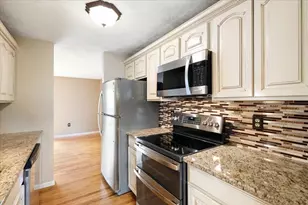 111 Patrick Rd, Tewksbury, MA 01876 - Photo 11