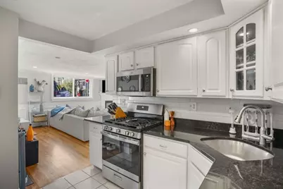 85 F St #1, Boston, MA 02127 - Photo 7