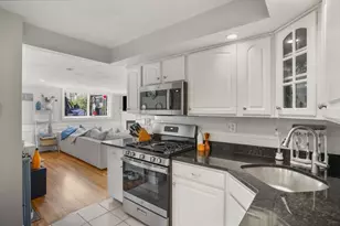 85 F St, Boston, MA 02127 - Photo 7