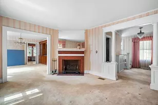273 Rogers St, Lowell, MA 01852 - Photo 19