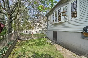 273 Rogers St, Lowell, MA 01852 - Photo 37
